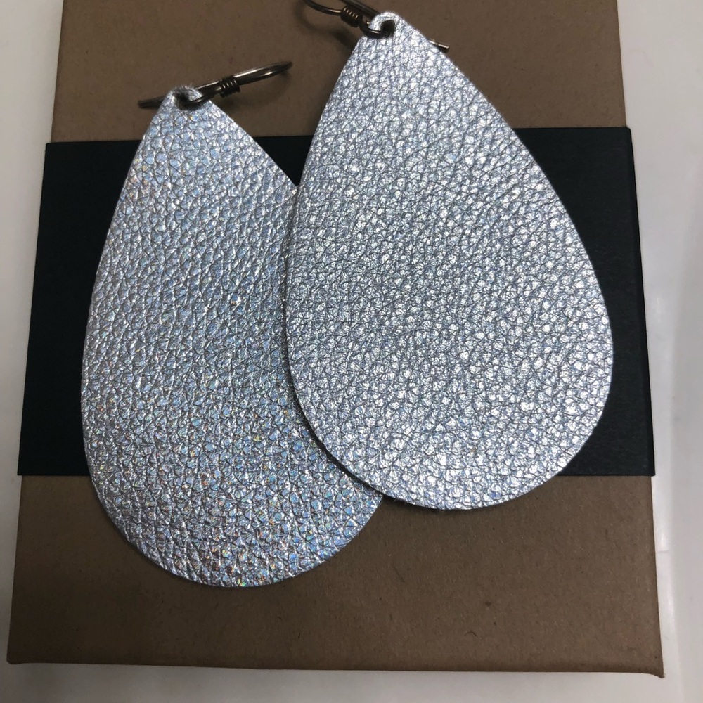Nickel & Suede Silver Shell Earrings